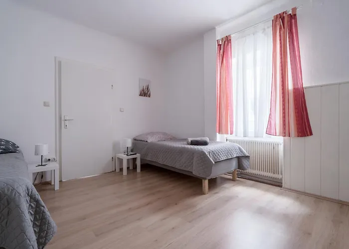 Apartamento Revliving Octavus 3 Schlafzimmer *